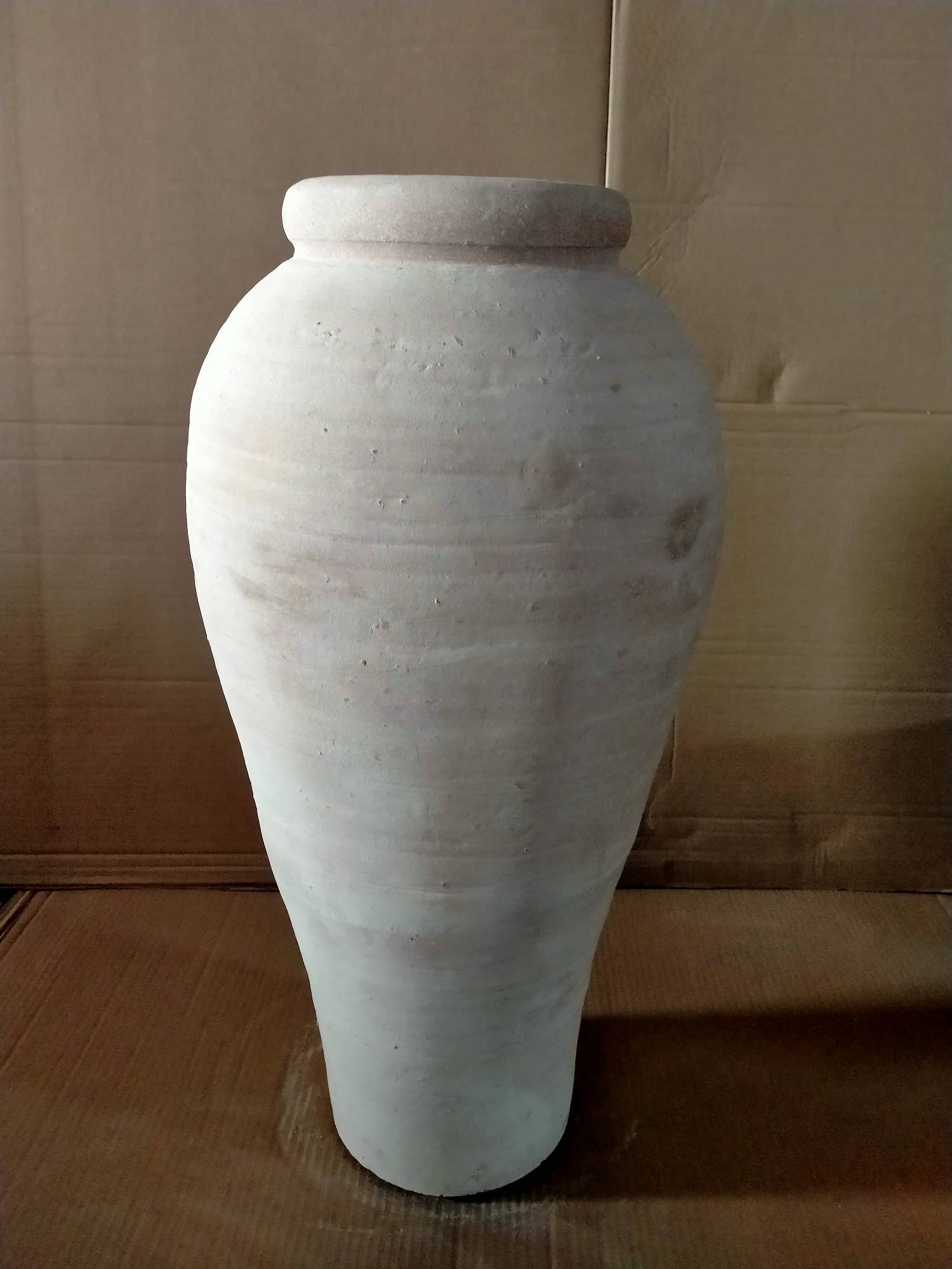 Terracotta Pot Dia 12.6" & H 27.6" for wholesale on Faire