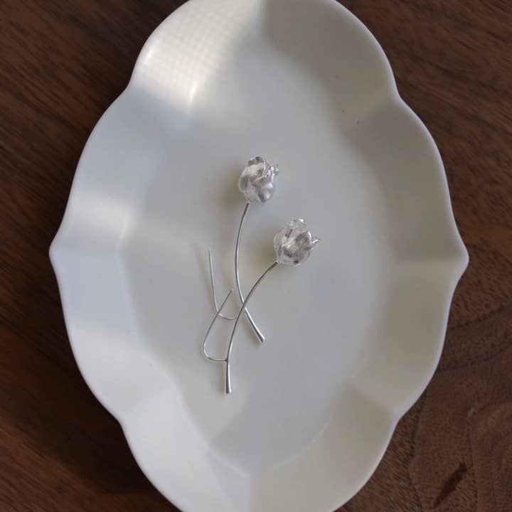 LanLivia - Wholesale Dangle Earrings - Unique Tulip Flower Design Longline Drop Earrings8