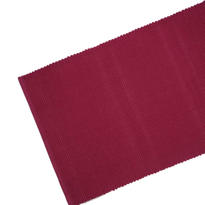 Tafelloper Ribbed Solid - Bordeaux voor wholesale door Accent Linen