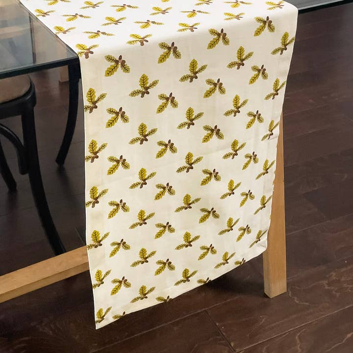 Runner in foglia di quercia per la vendita all'ingrosso da parte di Mahogany