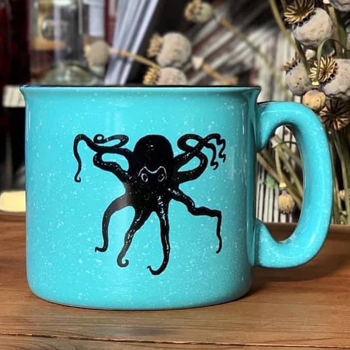 Caneca de cerâmica para campismo Octopus Kraken 15oz por atacado de Salty Raven Glassware