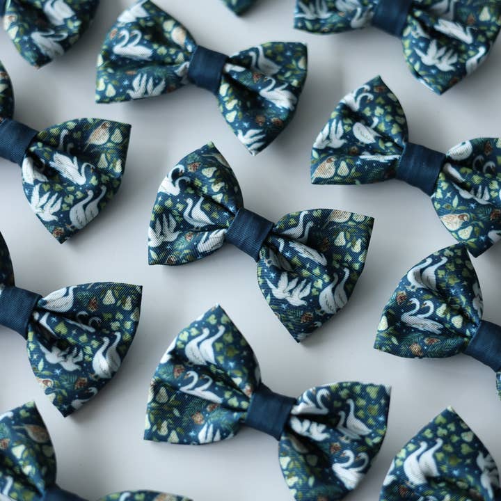 The aDoraBle Pooch Company - Wholesale Pet Bow Tie - Dog - Dog Bow Tie - Twelve Days