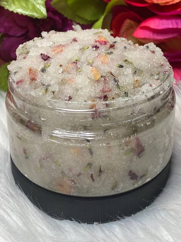 Enjoy (gommage au sucre avec lavande fraîche et pétales de rose) pour la vente par Cali`s Light