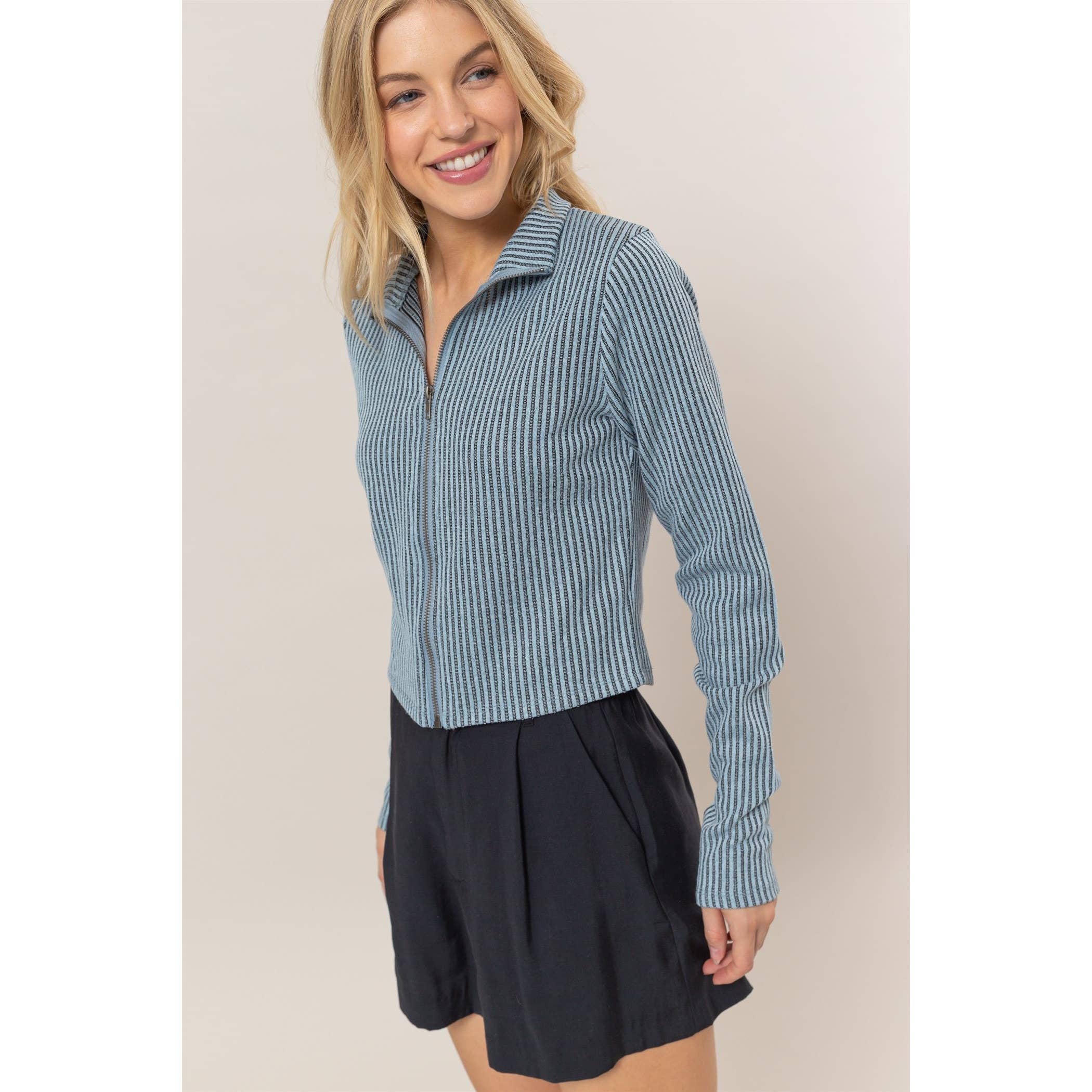 HYFVE – Camisa - Mulher por atacado – Top de Malha com Fecho de Correr às Riscas2