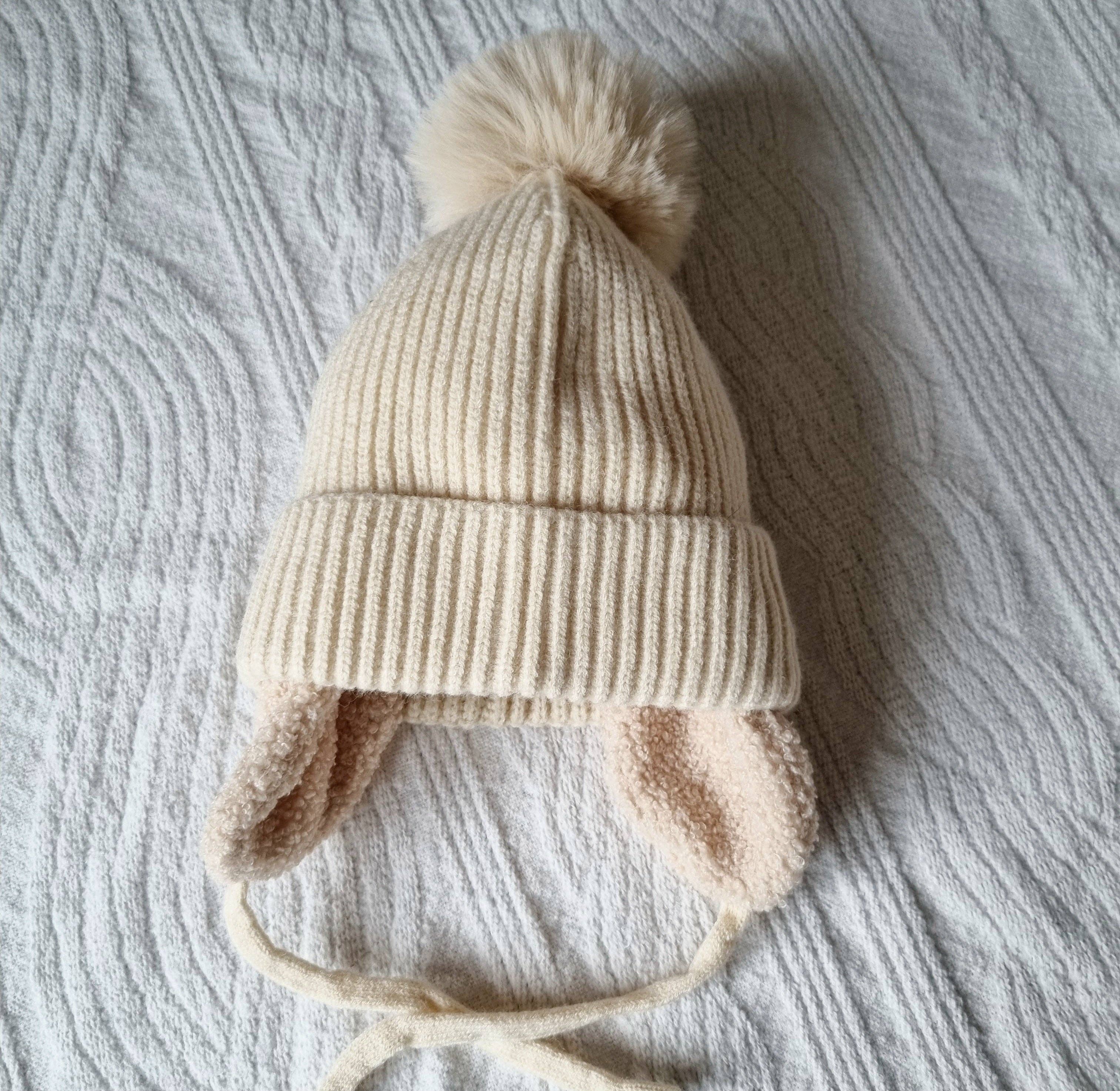 Rammelaartje - Wholesale Newborn/Knit Hat - Baby - Winter Bestseller Winter hat for babies with earmuffs and pompom - Beige3