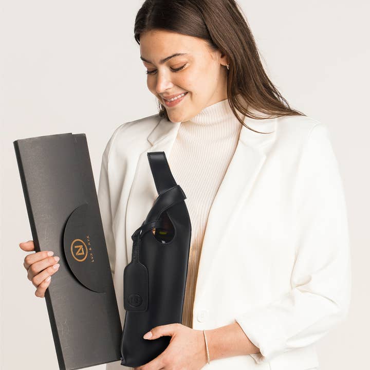 Lux and Nyx - Wholesale Wine Tote - 1.5-liter Wine Tote - Wine Bottle Tote Bag - Leather0