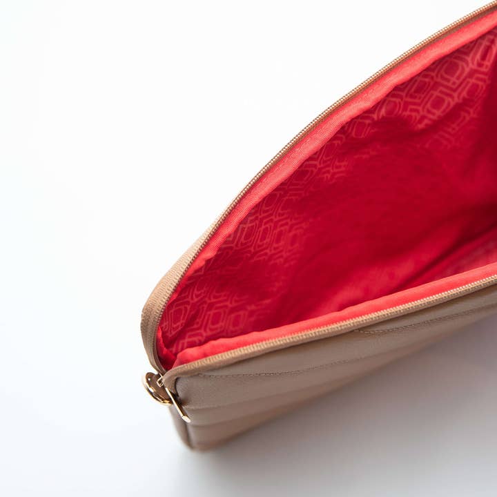 Trashious - Wholesale Shoulder Bag - Women's - Laptop Sleeve Ambition Apple Leather Camel4