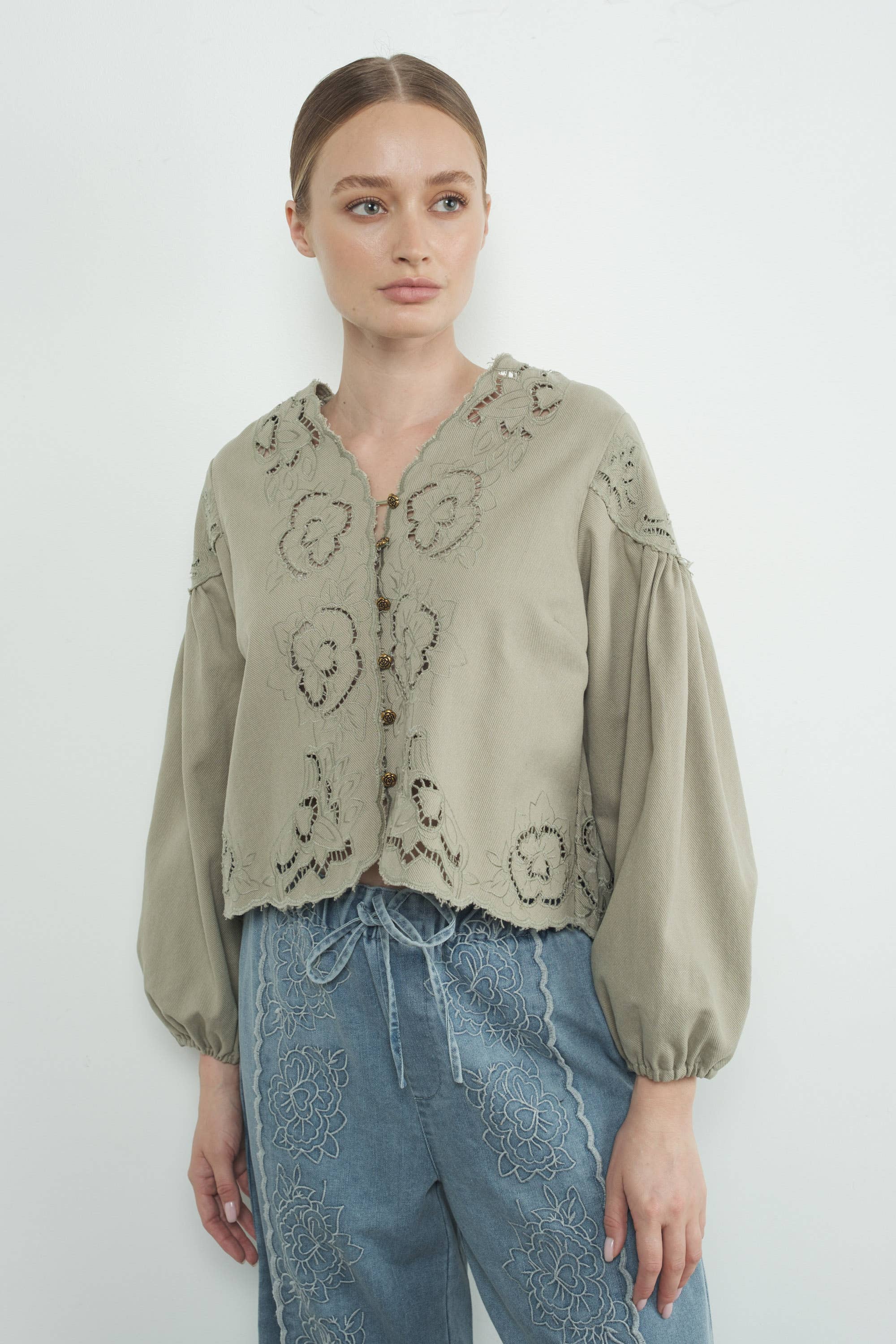 Aaron & Amber - Wholesale Blouse - Women's - MAT2892 DENIM EMBROIDERY VOLUME SLEEVE BLOUSE TOP15