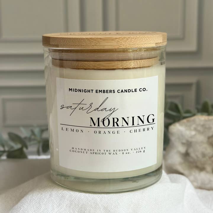 Samedi matin | Bougies parfumées aux céréales 8 oz coulées à la main pour la vente par Midnight Embers Candle Co.