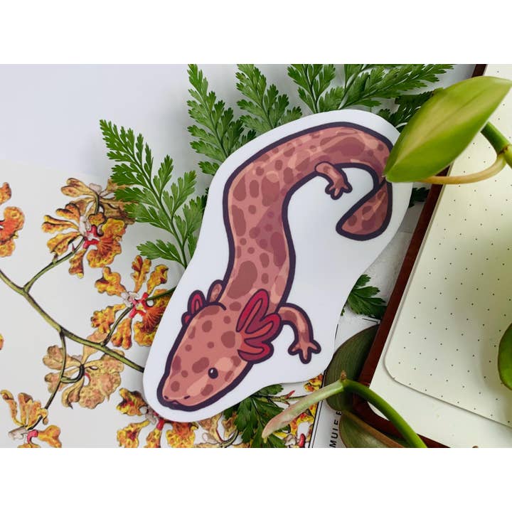 Autocollant en vinyle résistant à l'eau Mudpuppy pour la vente par Mischief Mori