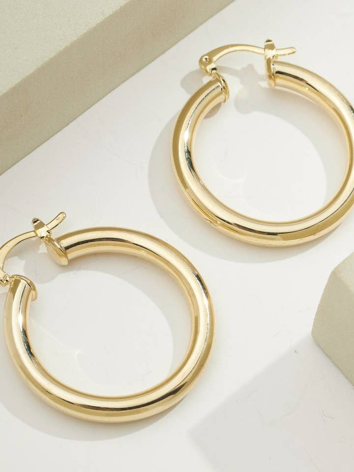 14k Goud Gevuld Kleine Chic Oorring | Oorbel | Snelle Verzending voor wholesale door Bossaglam Jewelry