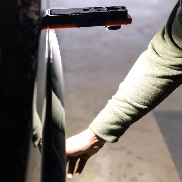 Flipo Group, Ltd. – wholesale Retailer display – Home & Living – Vulcan 300-Lumen Dual Zoom Work Light, 12 pc. display9