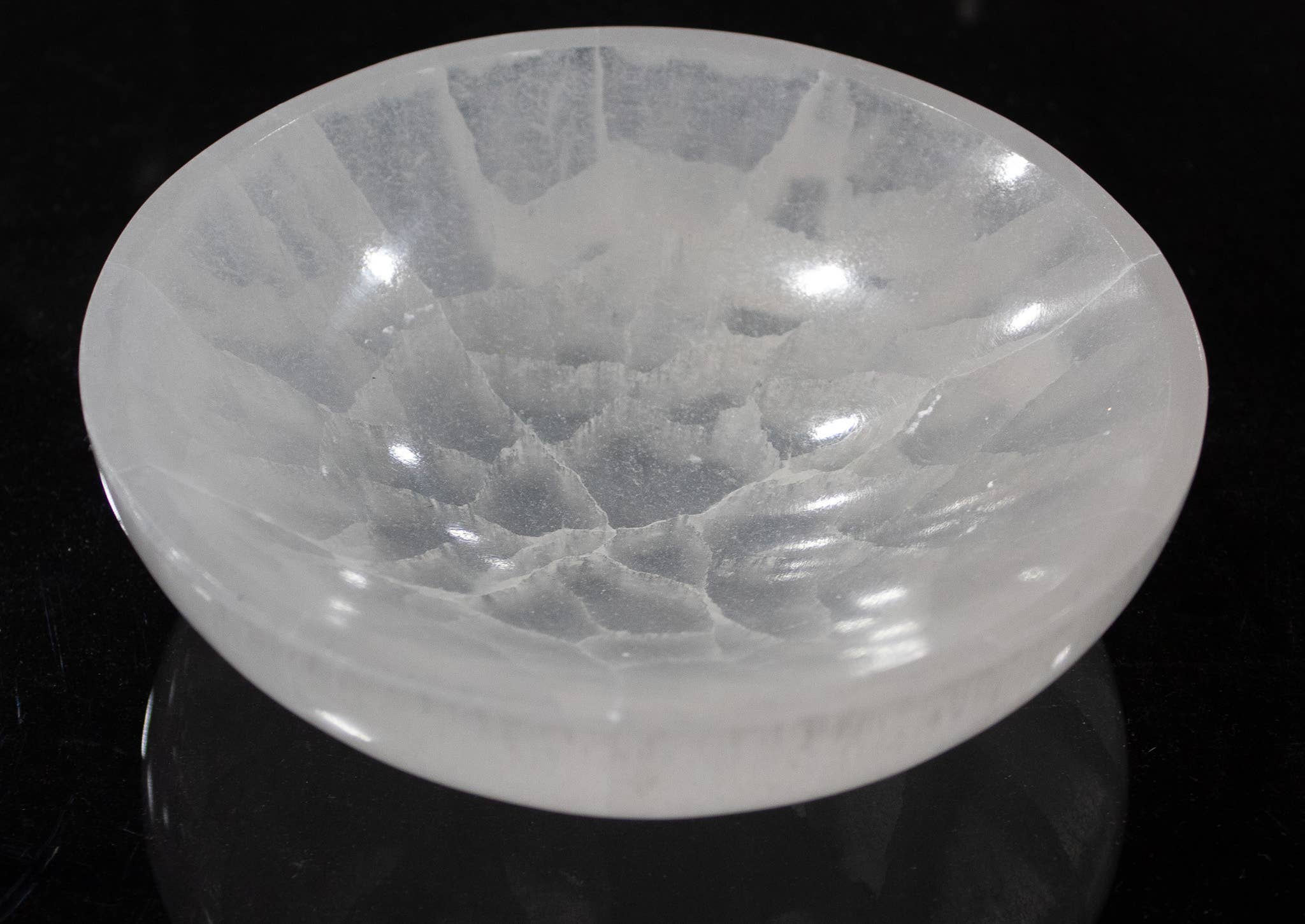 Quasar Gems USA - Wholesale Spiritual Stone/Crystal - Selenite Bowl Round 14-15cm1