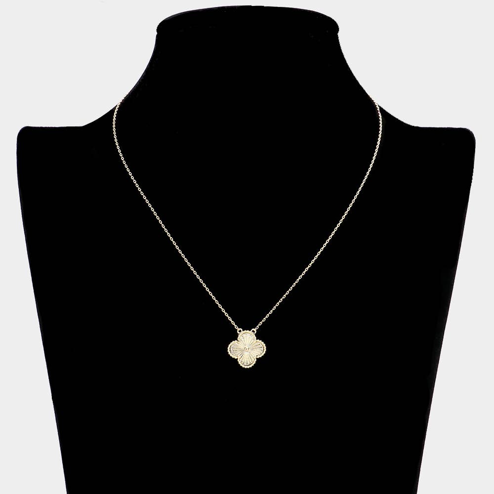 Sensibling Corp. - Wholesale Pendant/Charm Necklace - Quatrefoil Initial I Pendant Necklace
9