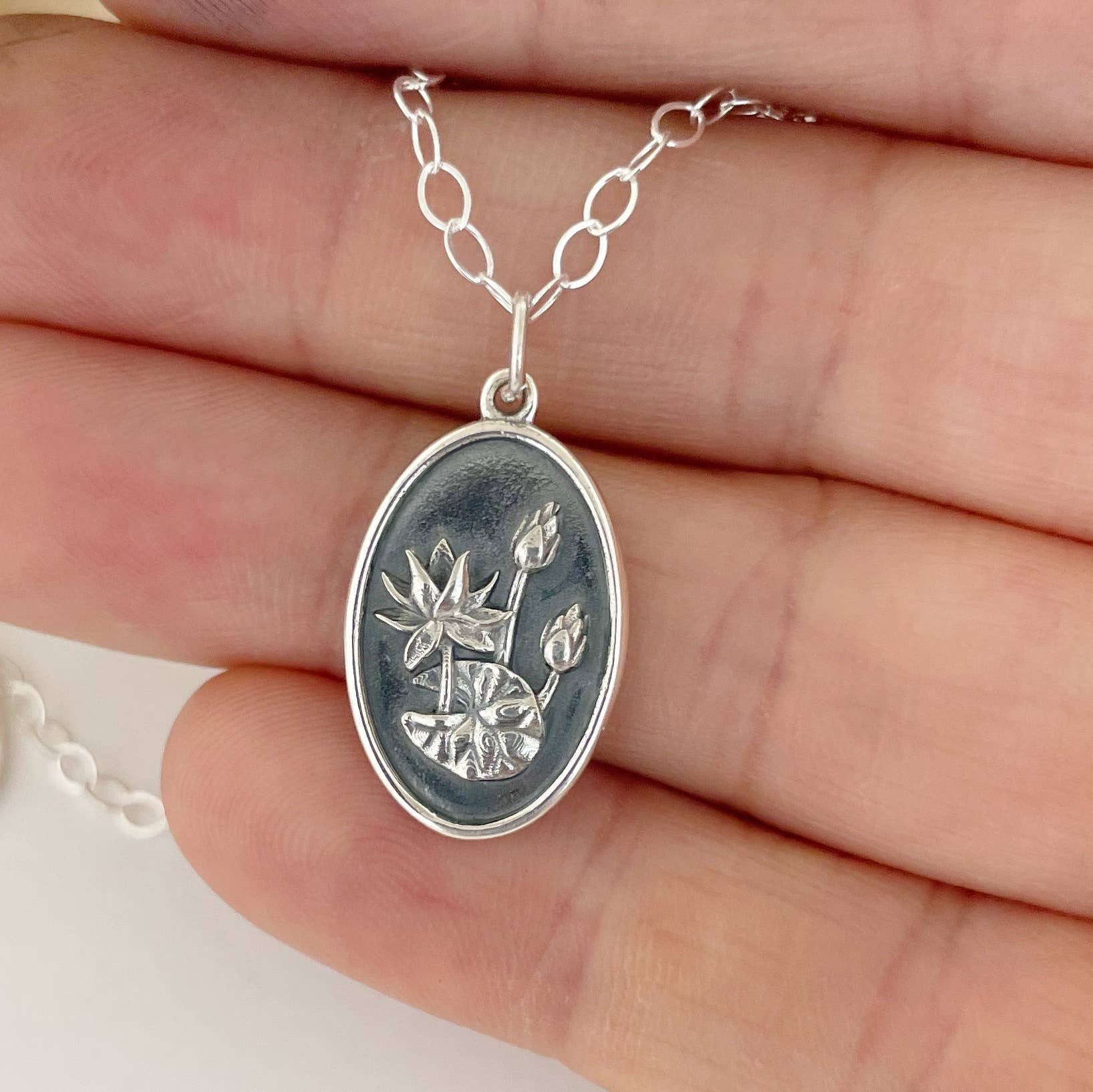 Frosted Willow - Wholesale Pendant/Charm Necklace - Sterling Silver Birth Flower with Birthstone Necklace Combin8