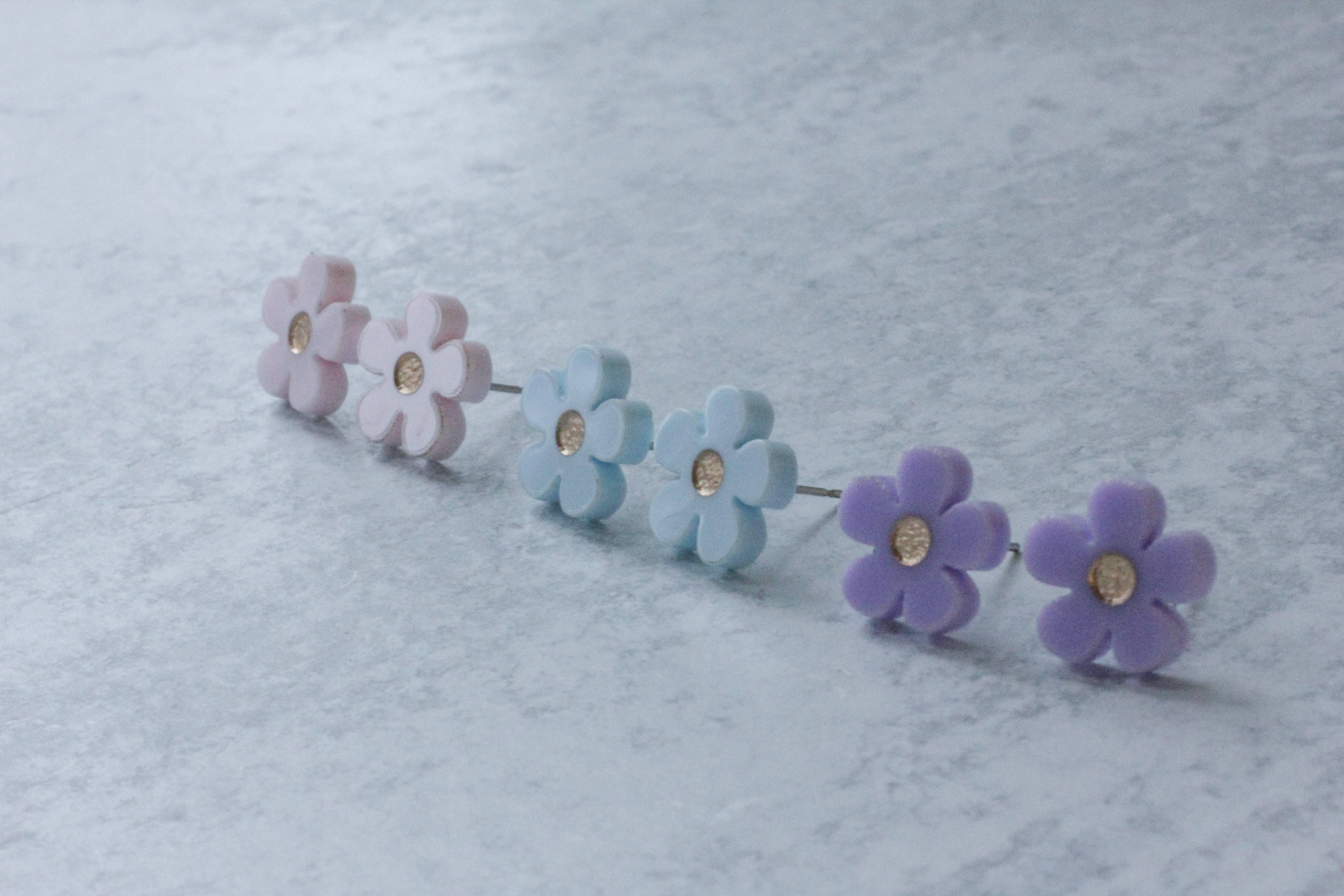 Wondermint Goods - Wholesale Stud/Post Earrings - Daisy Stud Earrings5
