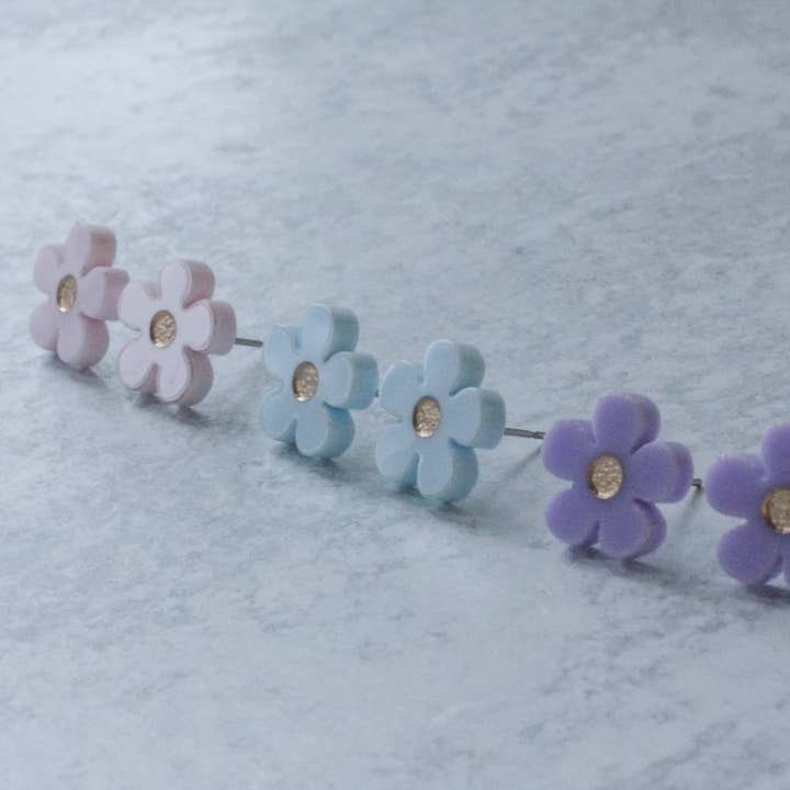 Wondermint Goods - Wholesale Stud/Post Earrings - Daisy Stud Earrings5