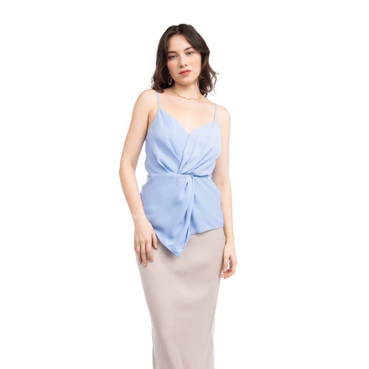 Voorzijde Gedraaide Tanktop voor wholesale door Naked Zebra Rack