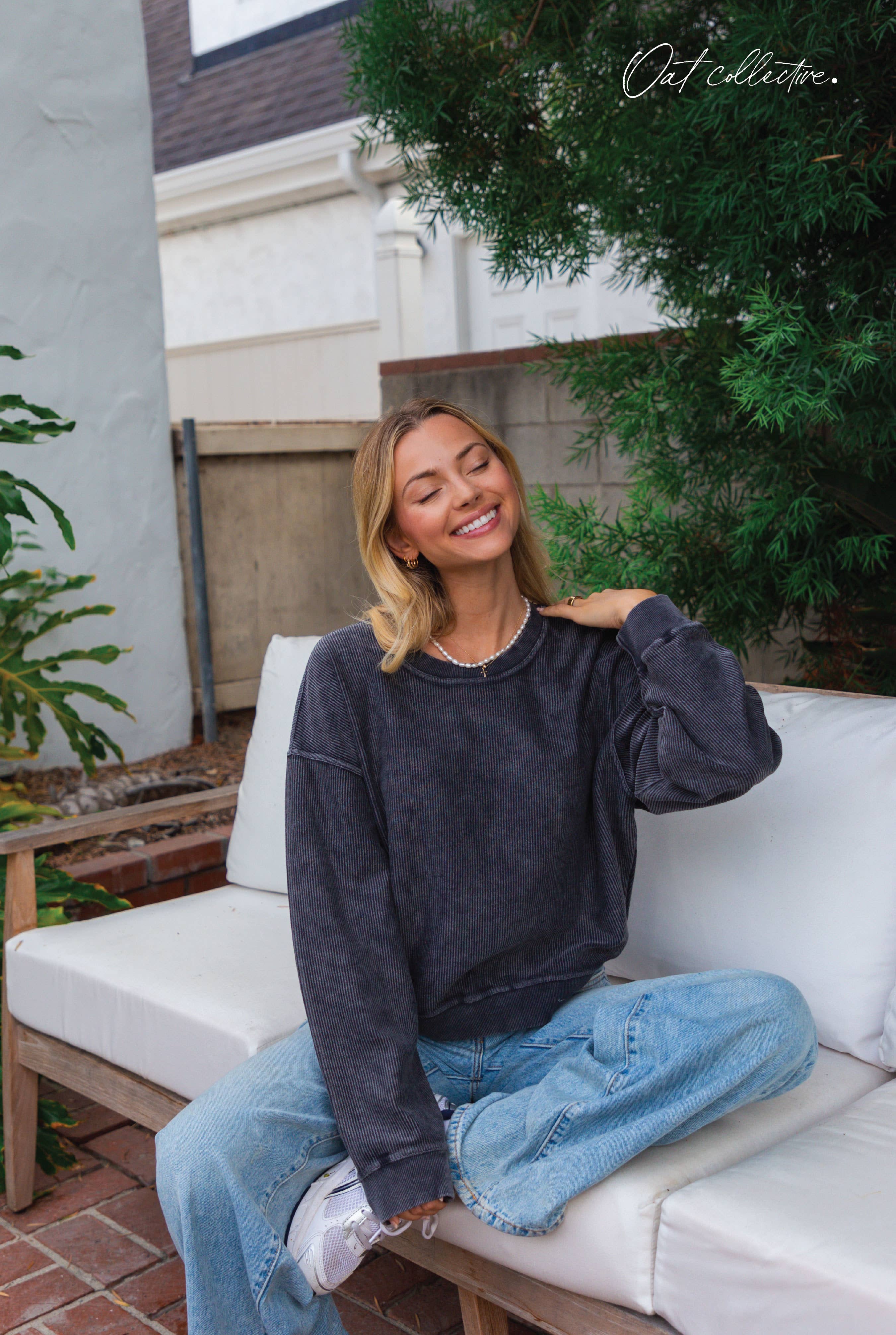 OAT COLLECTIVE - Wholesale Graphic Sweatshirt - Women's - PREMIUM BASIC Cropped Thermal Vintage Pullover 4