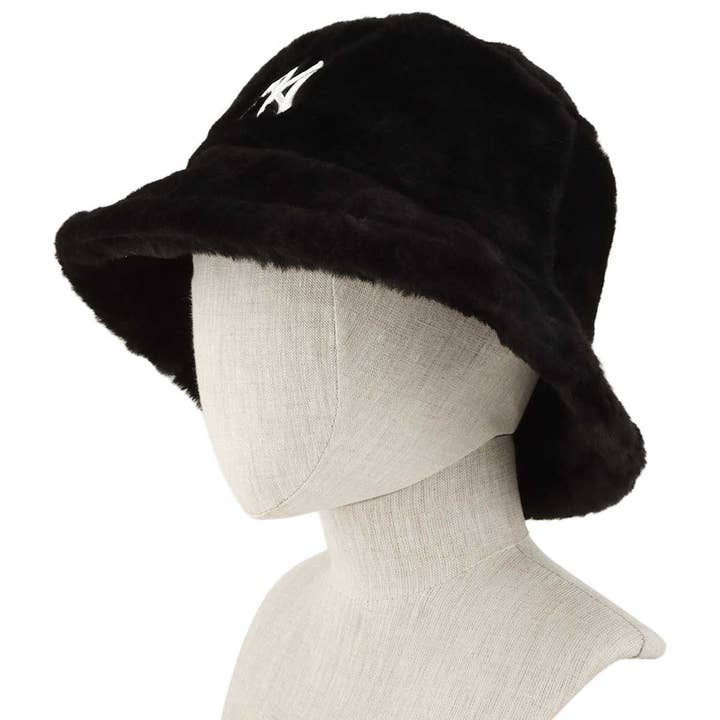 Shop Neighbors - Wholesale Bucket Hat - Women's - NY Embroidery Fur Bucket Hat 2