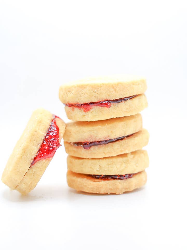 Strawberry Shortbread Box Gluten Free for wholesale by GreenIsland Bakery