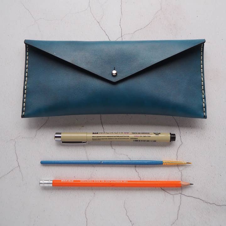 Astuccio in pelle tinto per la vendita all'ingrosso da parte di Hord