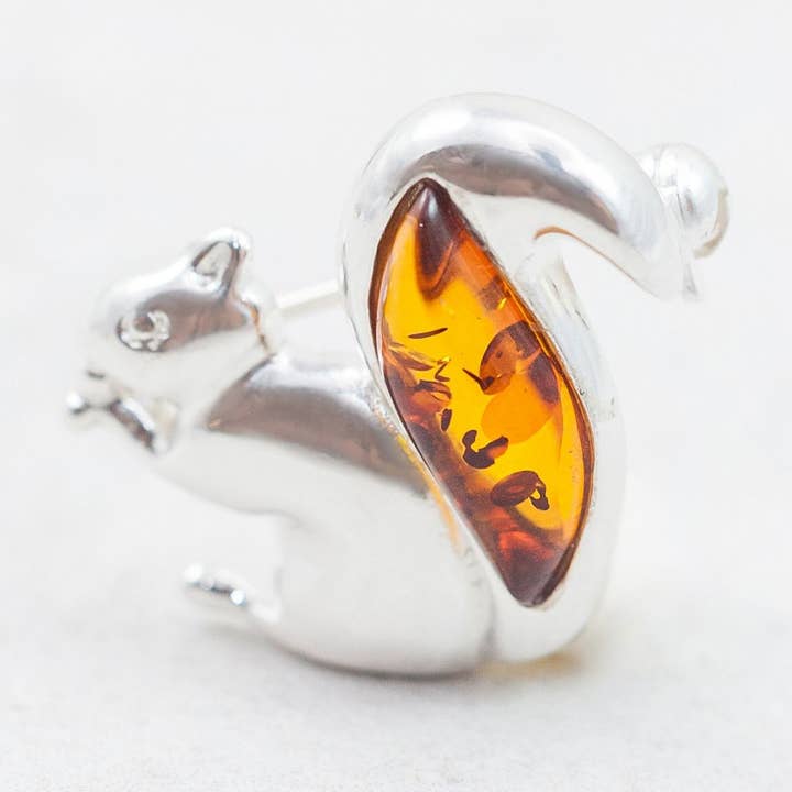 Broche de ardilla de ámbar báltico, plateado, con forma de ardilla, animal del bosque para venta al por mayor de Marcin Waryszak