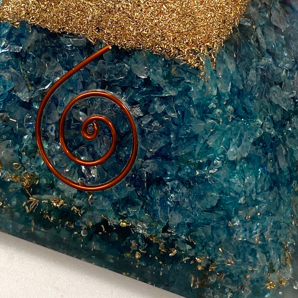 VIE - Wholesale Spiritual Stone/Crystal - Orgone Reiki Healing Pyramid - Energy Cleansing, 7.5cm20