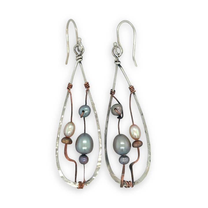 Gedeconstrueerde Parel Oorbellen E78213 voor wholesale door Art by any Means Jewelry