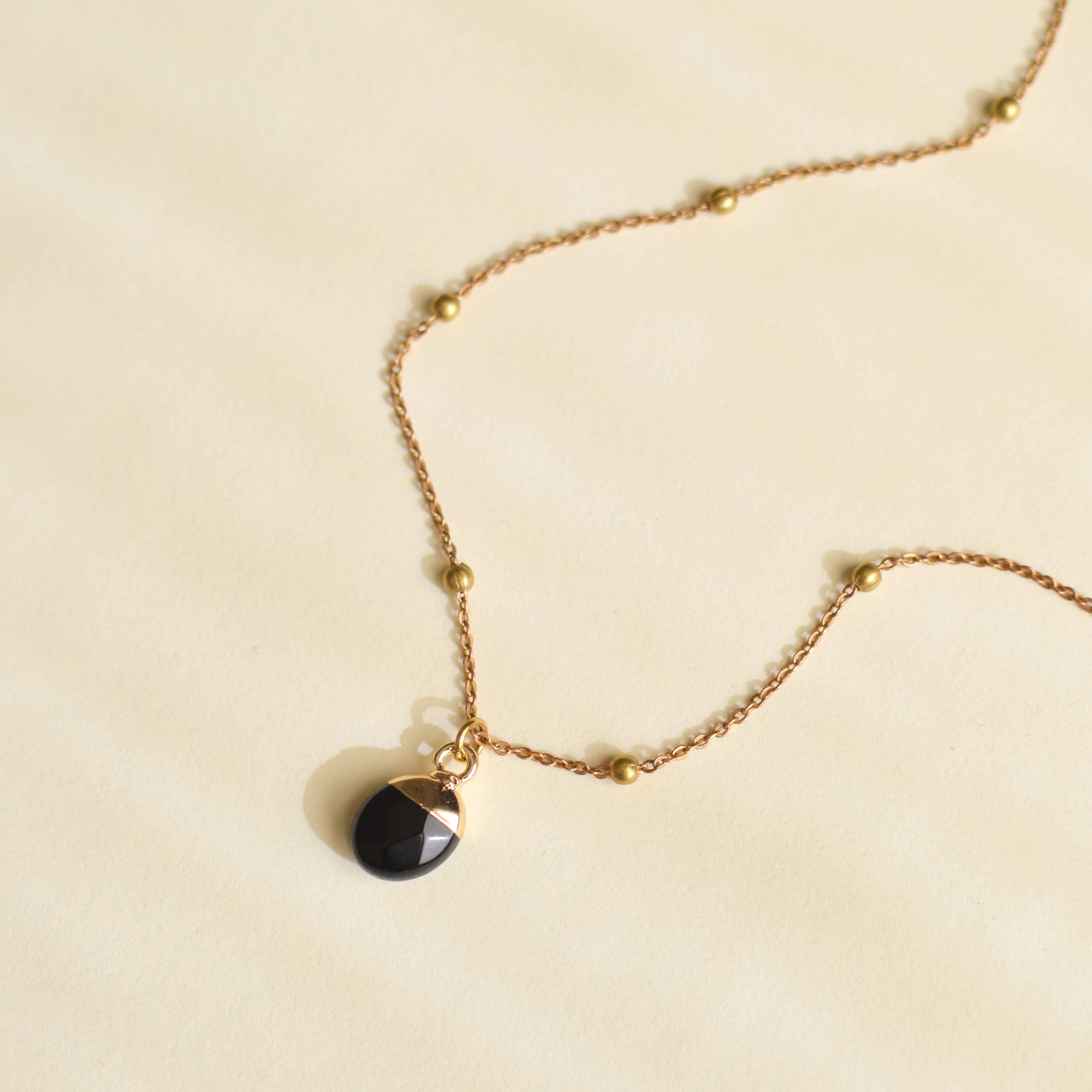 Ker-ij Jewelry - Vendita all'ingrosso Collana con ciondolo/pendaglio - Collana con pietra curativa su carte13