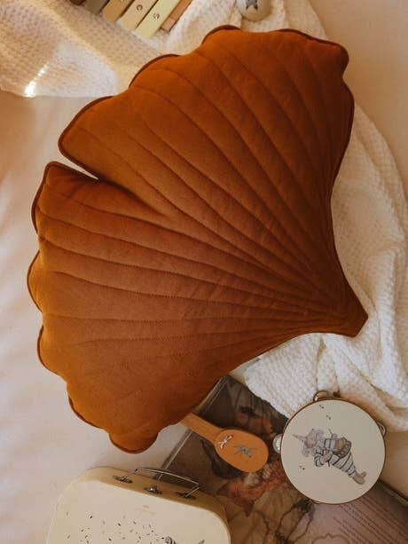 “Caramel” Linen Ginkgo Leaf Pillow for wholesale by Moi Mili