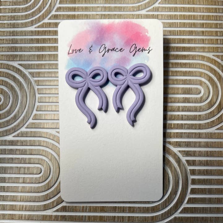 Bow Stud Øreringe for engroshandel hos Love & Grace Gems LLC
