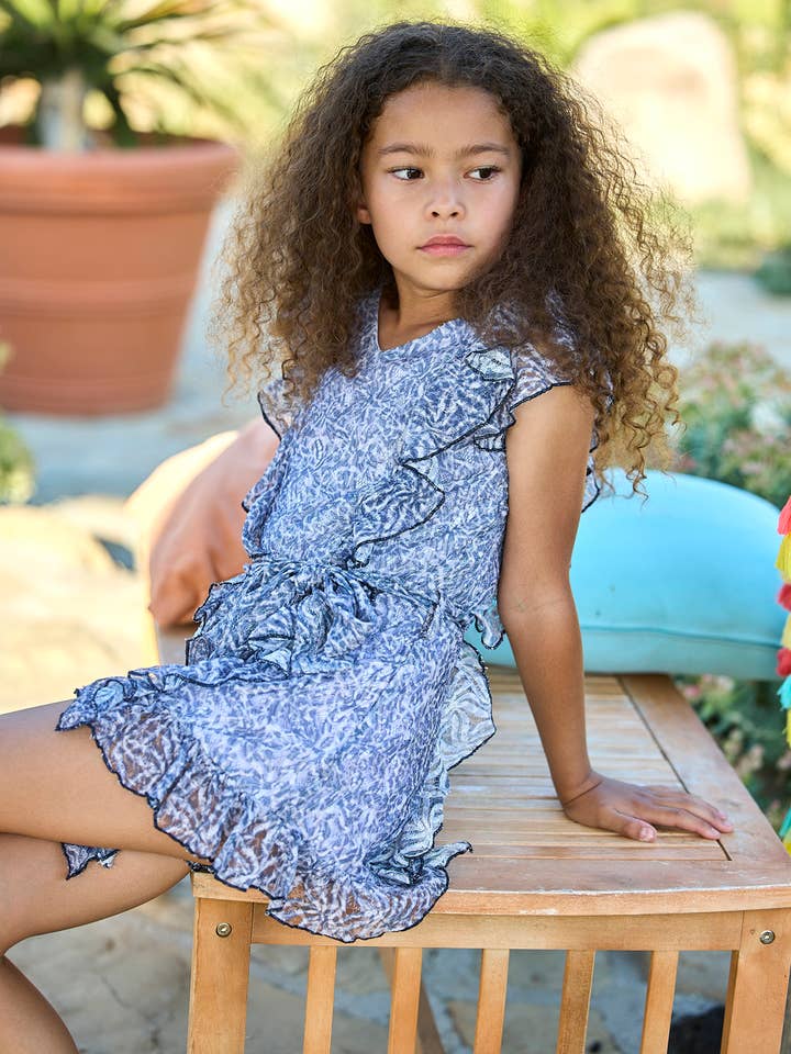 MAMELUCO DE ENCAJE CON LAZO EN LA CINTURA Y VOLANTES EN CASCADA para venta al por mayor de Hannah Banana , Baby Sara