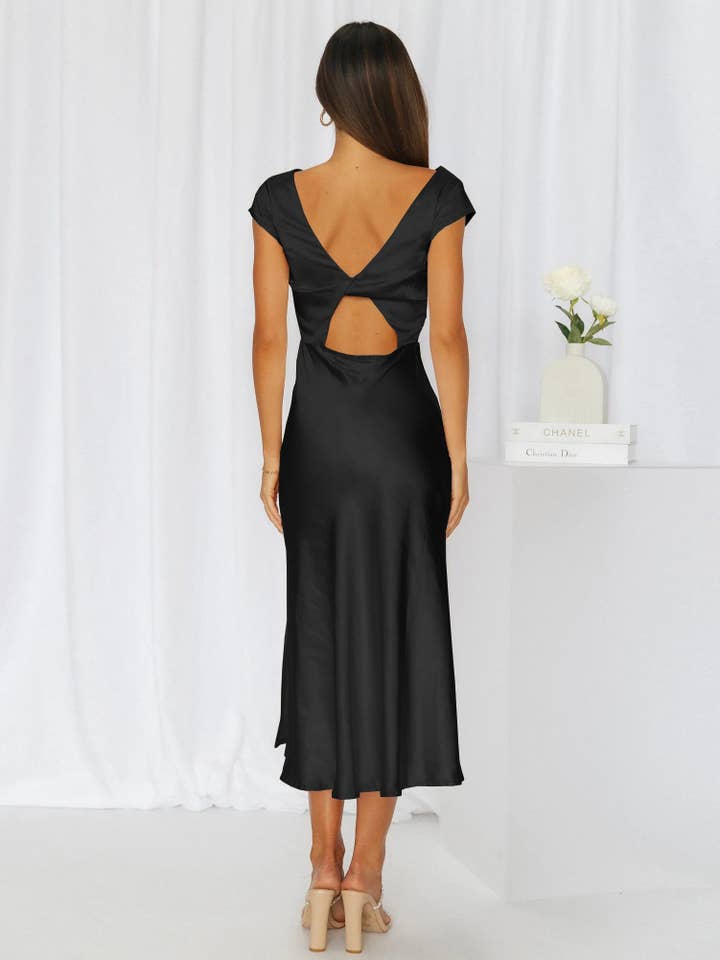 Beyond Apparel - Wholesale Dress - Women's - Round Neck Cap Sleeve Midi Dress