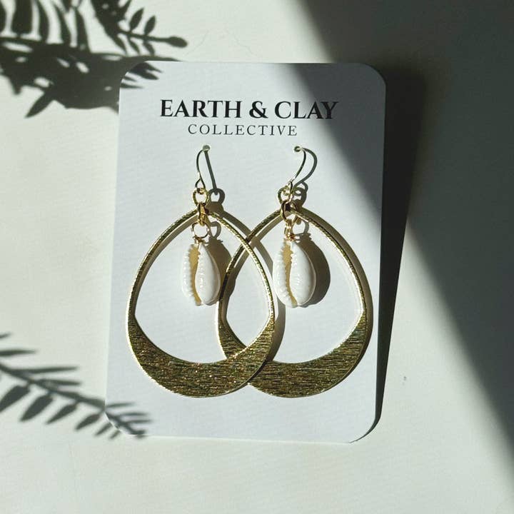 Earth + Clay Collective - Wholesale Dangle Earrings - Shell Shock Ovals3