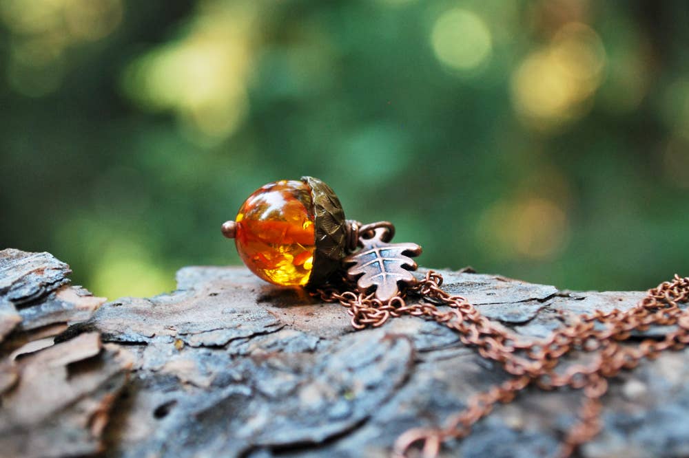 Enchanted Leaves - Wholesale Pendant/Charm Necklace - 18" Amber and Copper Acorn Necklace8