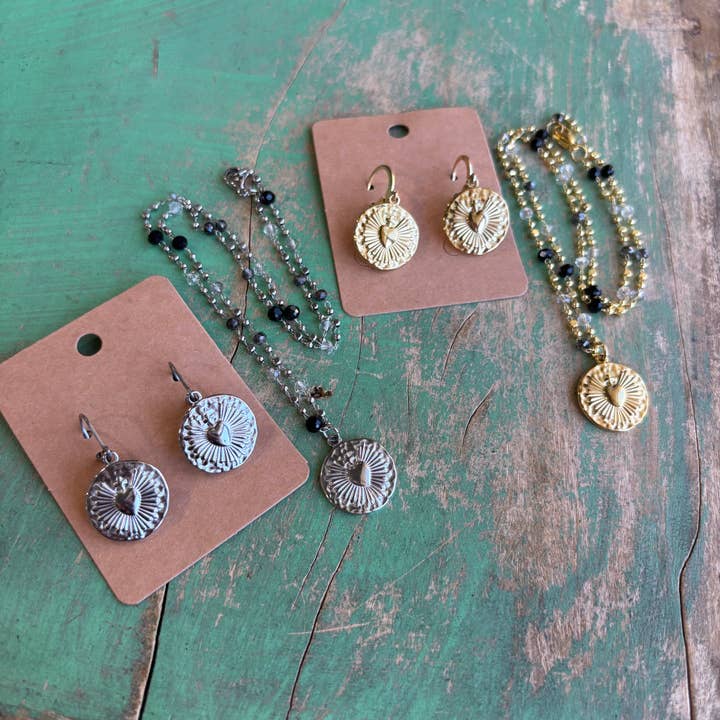 Ronde Stralen Kralen Ketting of Oorbellen voor wholesale door Love and Honor Jesus LLC