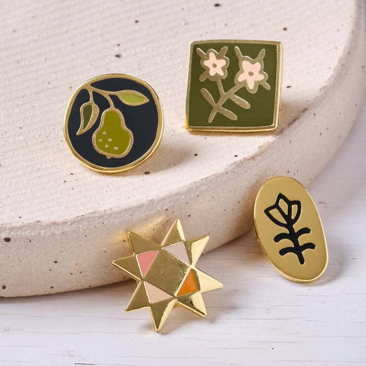 Claire Paul - Wholesale Lapel pin/button - Patchwork Star Enamel Pin4