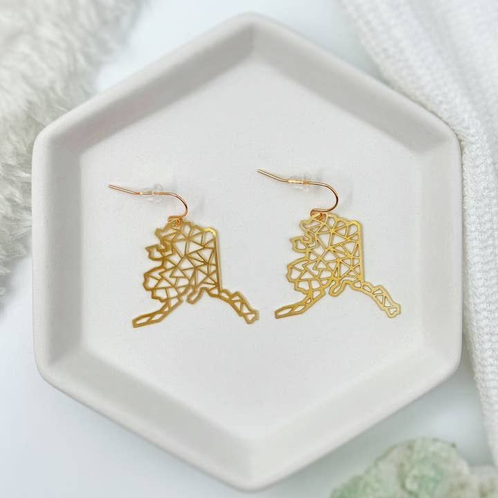 A Tea Leaf Jewelry - Wholesale Dangle Earrings - Alaska State Earrings