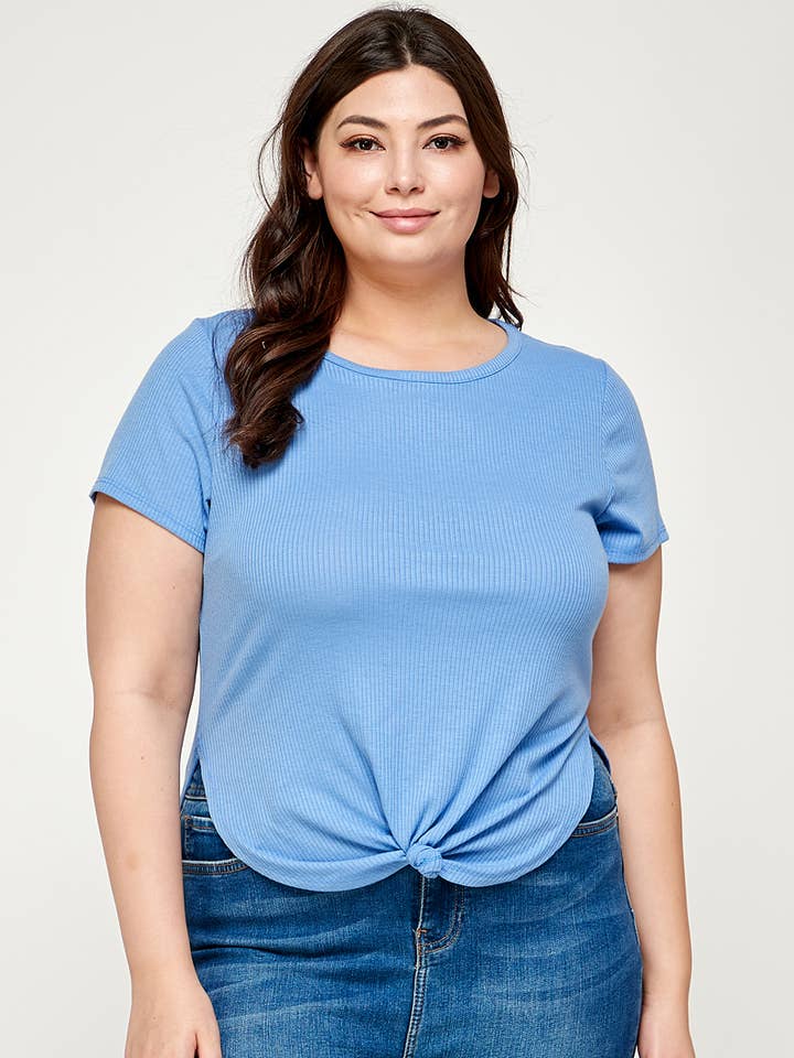 T-shirt col rond côtelé noué pour la vente par Haute Fox Plus Size & Contemporary