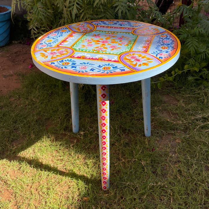 Hand-Painted Wooden Round Table – Elegant Floral Accents for wholesale by VIRATRA ART DECOR