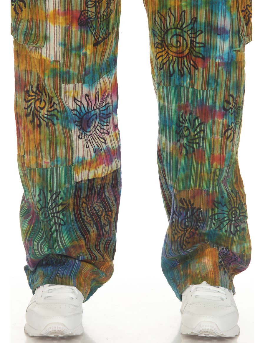 Multi Pantaloni Boho Hippie in cotone con toppa a righe tie-dye in vendita all'ingrosso su Faire5