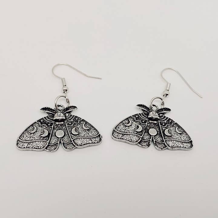 Mio Queena - Wholesale Dangle Earrings - Gothic Sun Moon Pattern Moth Pendant Earrings - GT/MS4