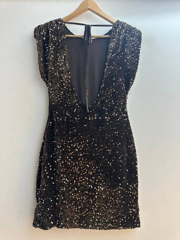 LORIANE - Wholesale Dress - Women's - 11245 Short velvet dress with sequins8