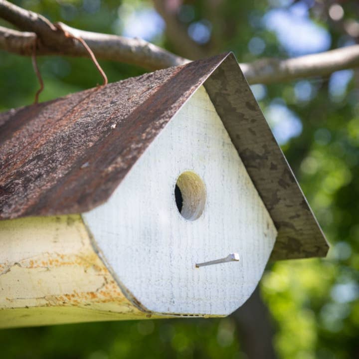 Flying Heart Threads - Wholesale Bird House - Reclaimed Wood and Metal Wren House Flat Bottom (SM11B)6