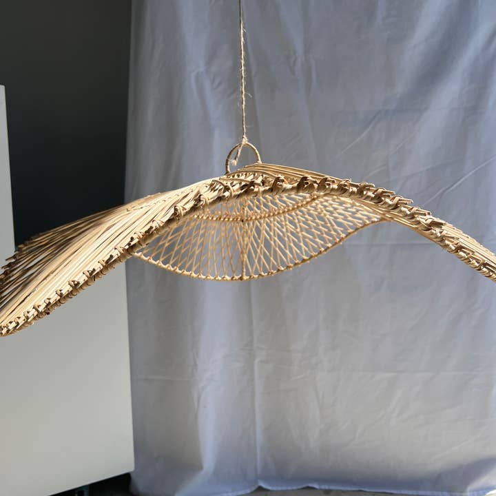 Office Objets - Wholesale Chandelier/Hanging Light - Rattan pendant or light fixture in the shape of a wavy circular tray with latticework D:7555