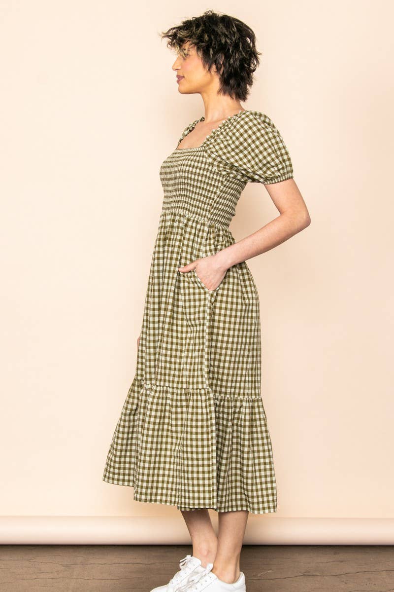 Elloh Collection - Wholesale Dress - Women's - Gingham Puff Sleeves Smocked Chest Midi Dress with Pockets2
