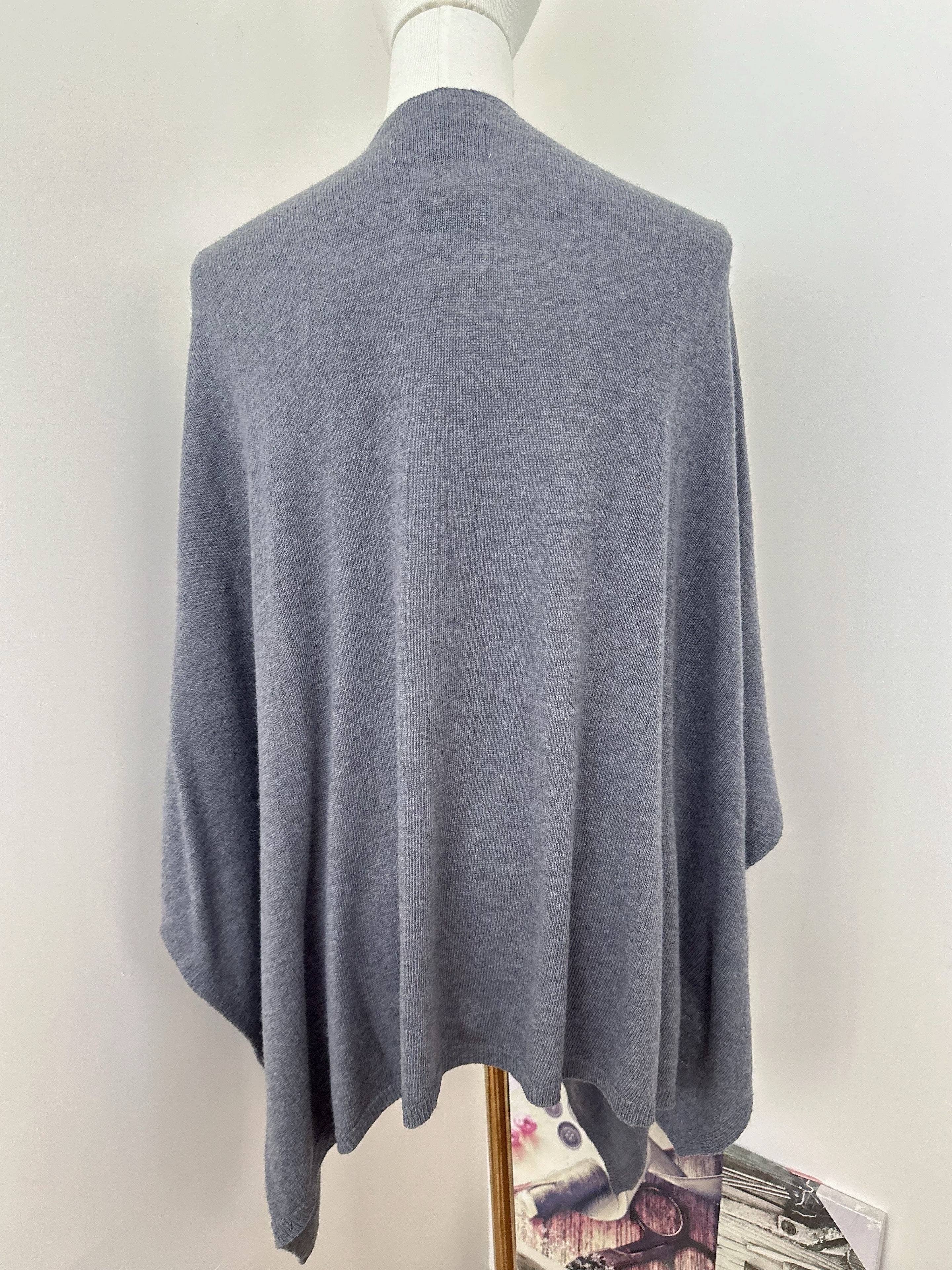 Orice - Wholesale Poncho - Women's - Knit poncho cape O/S fall/christmas - Orice9