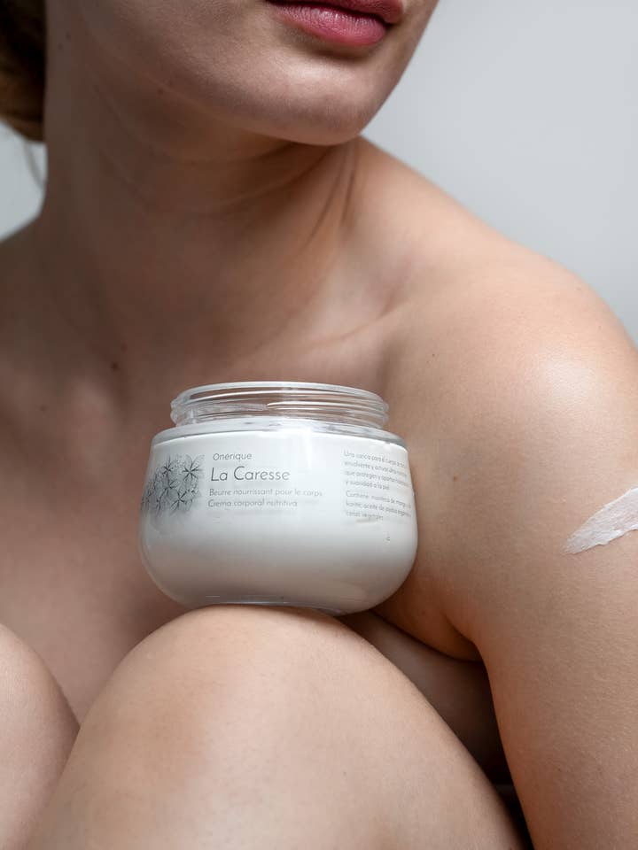 La Caresse - Beurre hydratant et nourrissant pour le corps pour la vente par Onérique