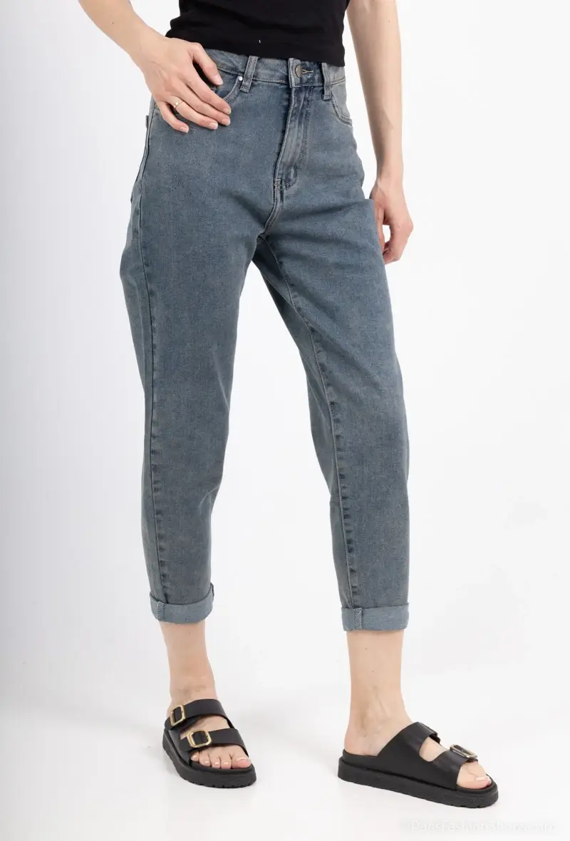 Blue Jean mom vintage wash for wholesale on Faire0